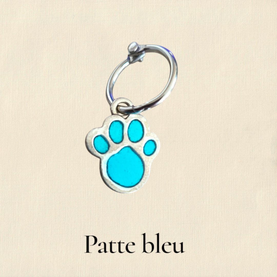 Pendentif Patte chien bleu Patte de luxe